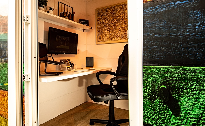 Ogels Climate Pod | Garden Studio Interior in the Day